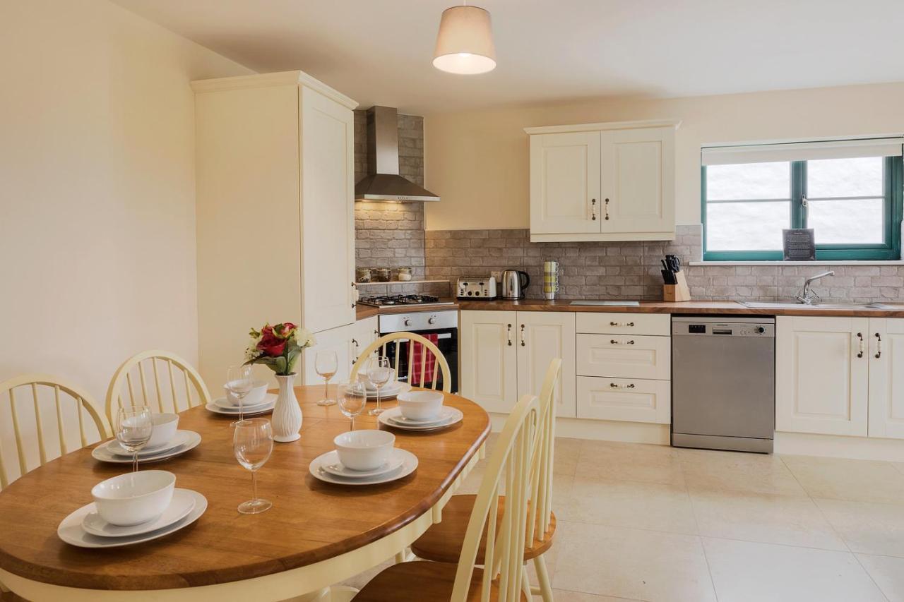 Oakwell holiday village Ramelton Exteriör bild